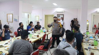 Jalin Silatuhrami Dengan Awak Media, Kapolres Gresik Ingatkan Tekan Berita Hoax Dan Ciptakan Pilkada Damai 2020.