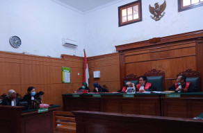 Beli Sabu 0,25 Gram, Dibagi Jadi 2 Poket Untuk Dijual, Endrik Didakwa Sebagai Pengedar.