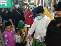 Peringati 1 Muharram, Pasangan Q-A Hadir di Menganti.