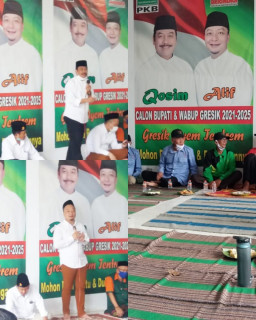 Resmikan Posko Pemenangan Kecamatan Benjeng, M. Qosim Temui Relawa Targetkan 70 Persen Suara.