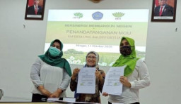 HKTI Perempuan Tani Jatim Lakukan Mou Dengan Unmuh, Ini Mou Tersebut.