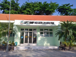 UPT SMPN 21 Gresik, Menuju Sekolah Adiwiyata Provinsi.