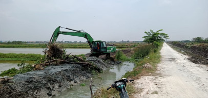 Proyek Normalisasi Saluran Irigasi Misterius, Aktivis Ledak Siap Perkarakan.