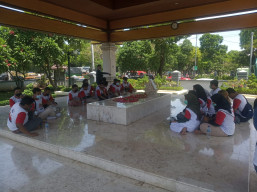Peringati Hari Sumpah Pemuda ke 92, KMS-ERJI Bersumpah Menangkan Erji.