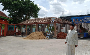 SMPN 2 Mantup Renovasi Masjid, Untuk Tingkatkan Daya Tampung Siswa.