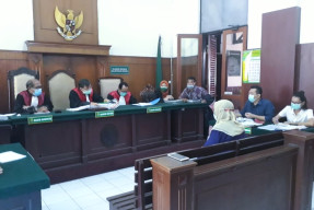 Tak Didukung Alat Bukti, Gugatan Pihak Henry J Gunawan Ditolak Pengadilan.