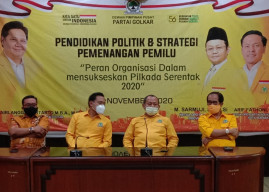 Arif Fathoni: Revolusi Komunikasi Sebagai Cara Untuk Kemenangan Partai Golkar Surabaya.