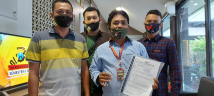 Habisi Kampanye Hitam, Relawan Bagus Q-A Laporkan Akun FB Eni Rahmadani.