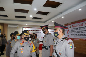Kapolres Gresik Pimpin Sertijab 3 Kapolsek Jajaran.