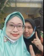 Enik Saidah: Beredarnya Foto Mesra Pak Qosim Adalah Hoax dan Fitnah.