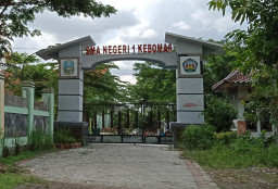 Biaya Seragam Siswa Baru SMAN 1 Kebomas, Dinilai Terlalu Tinggi.