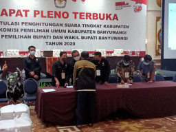 KPUD Banyuwangi, Gelar Rapat Pleno Terbuka.