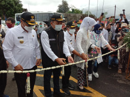 Walikota Sutiaji, Resmikan Mega Proyek Sebagai Kado Tahun Baru Bagi Masyarakat Kota Malang.