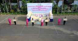 Musibah Silih Berganti, Kemala Bhayangkari Gresik Kirim Bantuan ke Majene dan Kalsel.