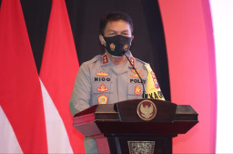 Ringankan Korban Bencana Alam dan Banjir, Polda Jatim Salurkan Bantuan Hingga 1,8 Milyar.
