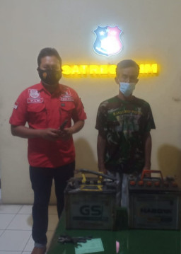 Kepergok Warga Saat Mencuri Aki Truck, S Diamankan Polsek Duduk Sampean
