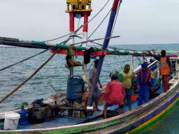 Sat Polairud Polres Gresik, Tangkap 3 Kapal Trawl 