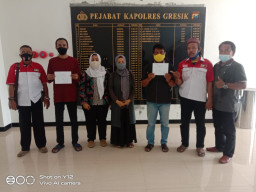 Dugaan Penipuan Berkedok Bisnis UMKM, Korban Didampingi oleh Lira Lapor ke Polres Gresik