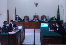 Yetiek Pemilik Sabu 2,5 Kg Jaringan Medaeng Disidangkan