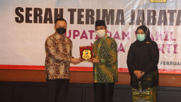 Kapolres Gresik, Hadiri Sertijab dan Pelepasan Bupati dan Wakil Bupati Gresik