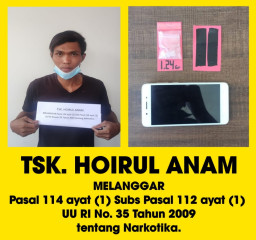Nyambi Edarkan Sabu, Sopir Angkot Dibekuk, Polres Gresik Tangkap BD nya di Madura