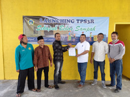 Atasi Persoalan Sampah dan Pengangguran, Pemdes Sekapuk Launching TPS3R