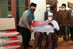 Jalin Komunikasi dan Mohon Dukungan Doa, Kapolda Jatim Silahturahmi ke Ponpes Al Falah Kediri