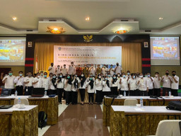 DPRKP DAN CK JATIM GELAR BIMTEK SISTEM MANAJEMEN KESELAMATAN KONSTRUKSI, CETAK SDM KOMPETEN DAN PROFESIONAL SERTA WAJIB MILIKI SERTIFIKAT KOMPETENSI KERJA