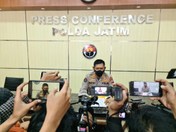 Densus 88 Mabes Polri, Kembali Menangkap 2 Teroris di Jatim