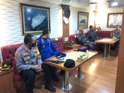 Ditpolairud Polda Jatim, Turut Serta Dalam Pencarian KRI Nanggala-402 Diperairan Bali