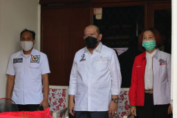 Turut Gerakan Ekonomi UMKM dan IKM, Ketua DPD RI Dukung Warung KDI Nusantara