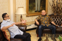 Ada Apa? Ketua DPD RI Bertemu Secara Rahasia Dengan Bang Oso