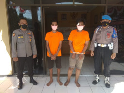 Curi 9 Burung Untuk Modal Tenggak Miras, 2 Pemuda Surabaya Meringkuk di Bui Polisi Gresik