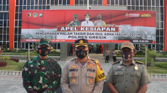 Polisi Gresik Lakukan Pengamanan Wilayah di Malam Takbiran