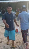 PPKM Darurat, MH. Said Abdullah, Bagikan Sembako Gratis Kepada Warga Morbatoh