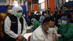 Wow, Kerja Nyata dan Cerdas Kepala Dinas Sosial Jatim, Dr. Alwi, M.Hum Di Masa Pandemi Covid-19 Yang Patut Diperhatikan Masyarakat. Apa saja Yang Dikerjakannya 