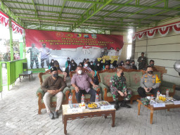 Bersama Dandim 0817, Kapolres Gresik Tinjau Vaksinasi di Ponpes dan Rumah Ibadah