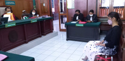 Cemarkan Klinik Kecantikan Via Medsos, Stella Monica di Tuntut 1 Tahun Penjara