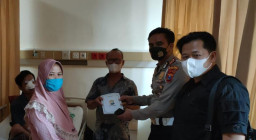Polres Gresik Peduli Sesama, Korban Pengeroyokan di Bantu Rp 10.500.000