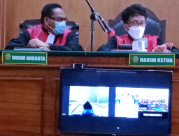 Tipu Korbannya Sebesar Rp 512 Juta Agar Lolos Tes Bintara Polri, Dwi Linda di Tuntut 2,6 Tahun Penjara
