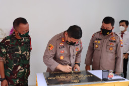 Tingkatkan Pelayanan, Kapolres Gresik Resmikan Kantor Unit Reskrim Polsek Driyorejo