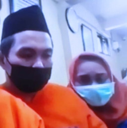BERNADYA DAN M. YUNUS PENJUAL PLASMA DARAH KONVALESEN SECARA ILEGAL, DITUNTUT JAKSA 2 TAHUN PENJARA, DENDA Rp. 100 JUTA.