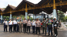 Jelang Nataru, Kapolres Gresik Tinjau Pelabuhan dan Terminal Bunder