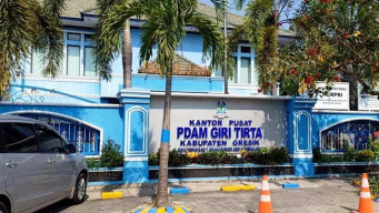 Dirut hingga Dewas Perumda Giri Tirta Gresik dipecat