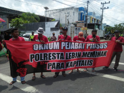 Dibalik Tambang Pasir Ilegal, Ratusan Sopir Gelar Unjuk Rasa Tuntut Kanit Pidsus Dipecat
