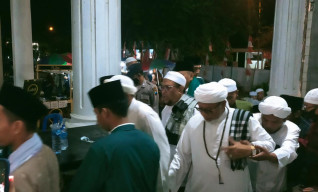 Penutupan Pameran Artefak Peninggalan Nabi Muhammad SAW di Sampang, Dihadiri Tokoh Kyai