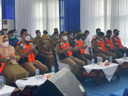 Guna Meningkatkan Pelayanan Kepada Masyarakat. Gedung UPT Pengujian Kendaraan Bermotor Di Kecamatan Cerme Di Resmikan