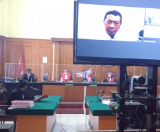 TERBITKAN FAKTUR PAJAK TIDAK DENGAN SEBENARNYA SENILAI Rp. 372 JUTA, IR. SUWANDI GUNADI, DIADILI