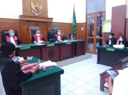 CURI DATA DAN UANG NASABAH BANK BRI Rp. 3,4 MILIAR, YEVHEN KUZORA ASAL UKRAINA, DIADILI
