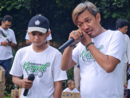 DUA WARTAWAN KOMPAK AKAN BERANGKAT UMROH, KETUA UMUM : " SAYA HANYA PEMBUKA JALAN SAJA"